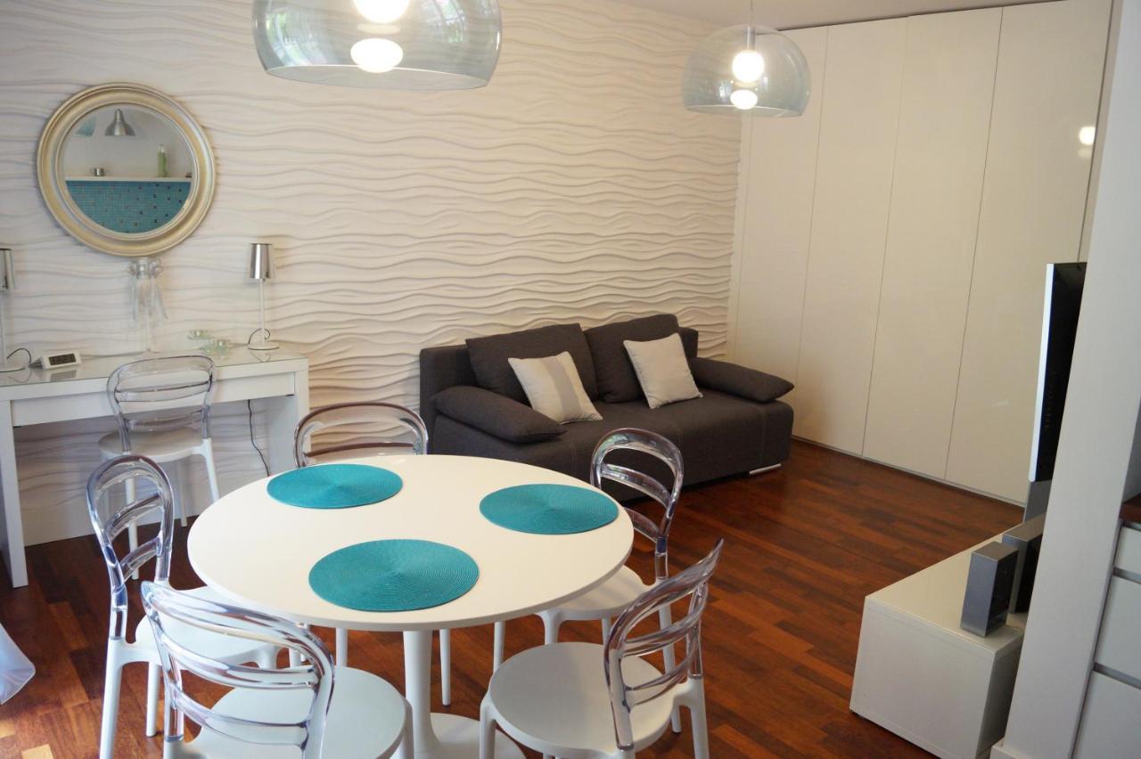 Appartement Apartament Przy Parku Kórnik Extérieur photo